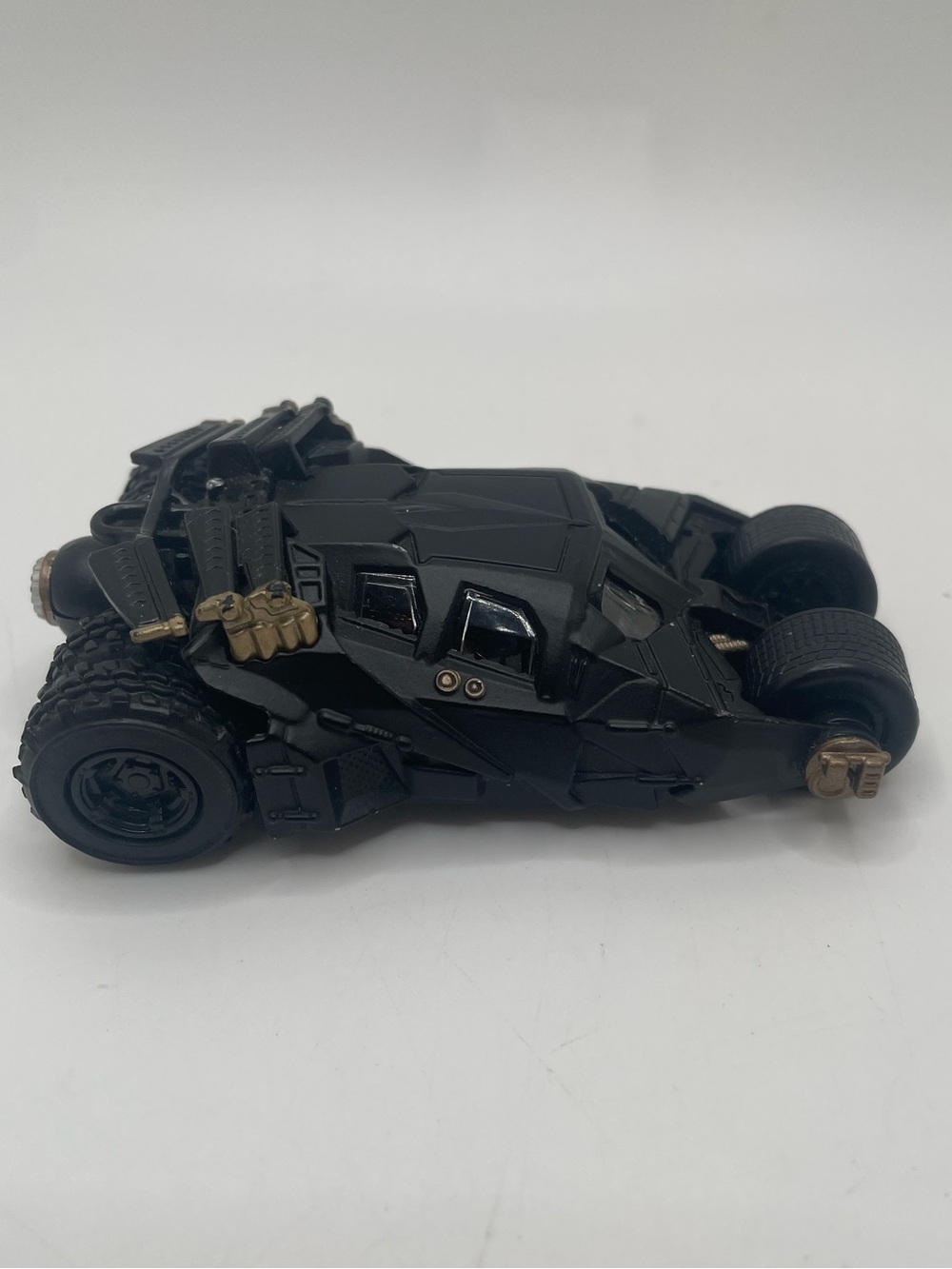 Hot Wheels Batmobile Tumbler 1:50 Scale DKL27